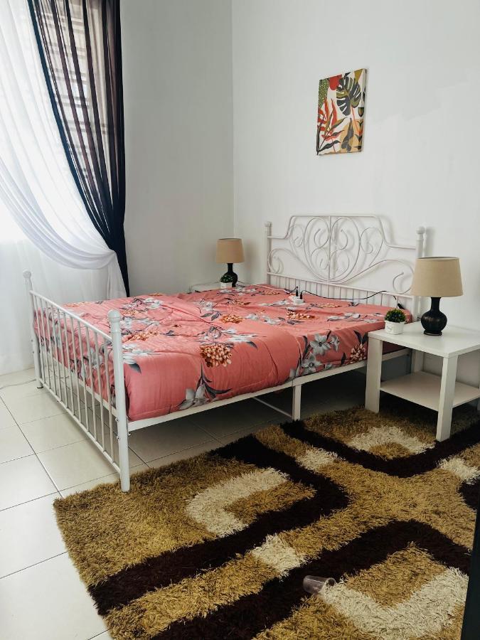 Villa Pool Kepala Batas Kampong Hilir  エクステリア 写真