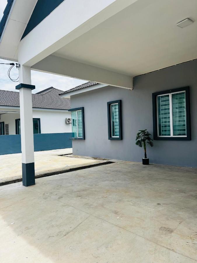 Villa Pool Kepala Batas Kampong Hilir  エクステリア 写真